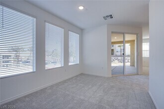 Building Photo - 2555 Hampton Rd
