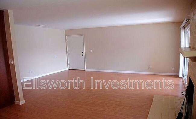 Foto del edificio - 3665 Morlan St
