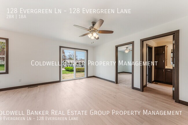 Foto del edificio - 128 Evergreen Ln