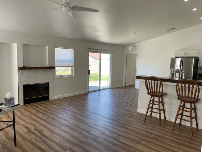Building Photo - 7100 Drift Creek St