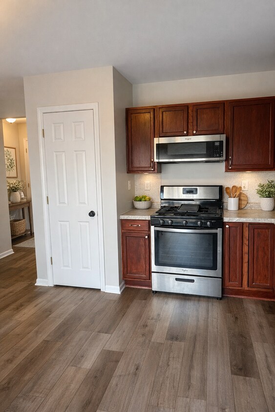 Building Photo - 8461 Pierce St