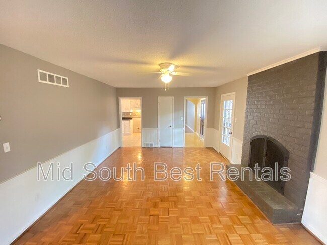 Foto del edificio - 6145 Quince Rd