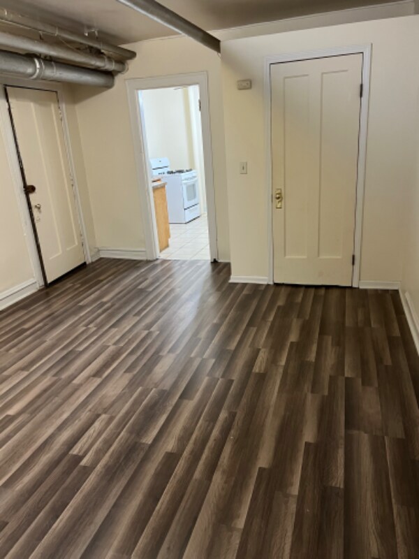 Foto del edificio - 7959 S Burnham Ave