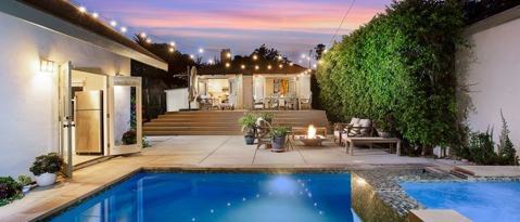 Foto del edificio - 1338 N Genesee Ave