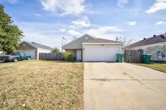 Building Photo - 324 Grant Springs Dr