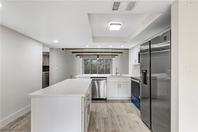 Foto del edificio - 15171 Cedarwood Ln