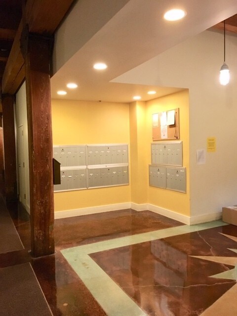 Foto del edificio - PENDING-Modern Loft in Popular Lauter Lofts!