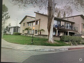 Building Photo - 1186 E Lugonia Ave