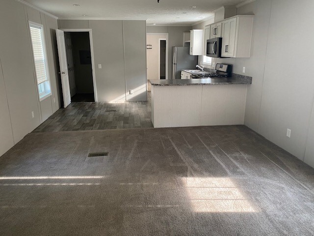 Foto del edificio - 10 Bradley Ln