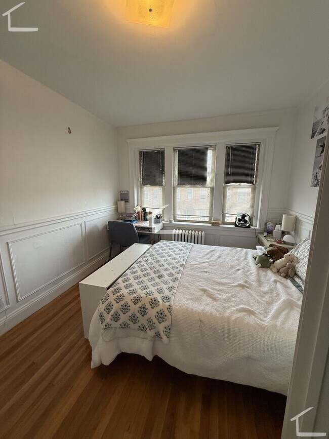 Foto del edificio - Spacious 2 bed in Allston.... Don't miss out!