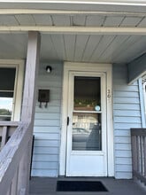 Building Photo - 305-10 1/2 10 1/2 St NW