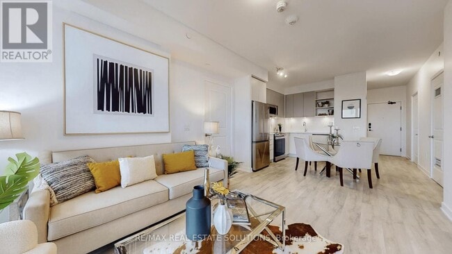 Building Photo - 4655 Metcalfe Ave