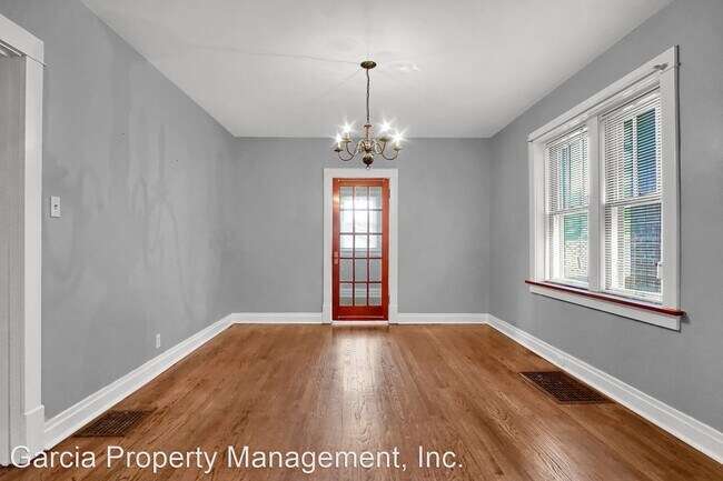Building Photo - 1 br, 1 bath House - 5449 Nottingham Avenue