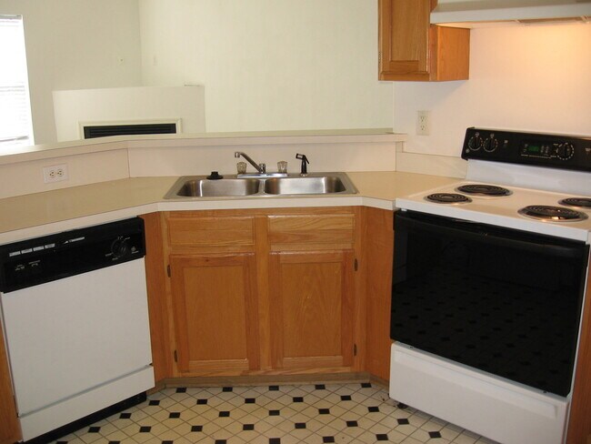 Building Photo - CROATAN LANDING