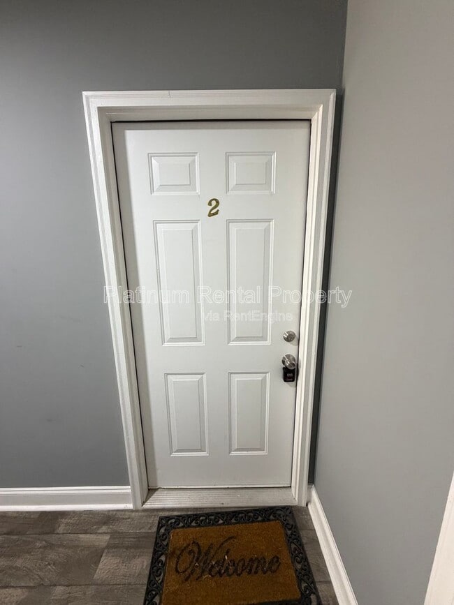 Photo - 1502 Waverly Way Apartment