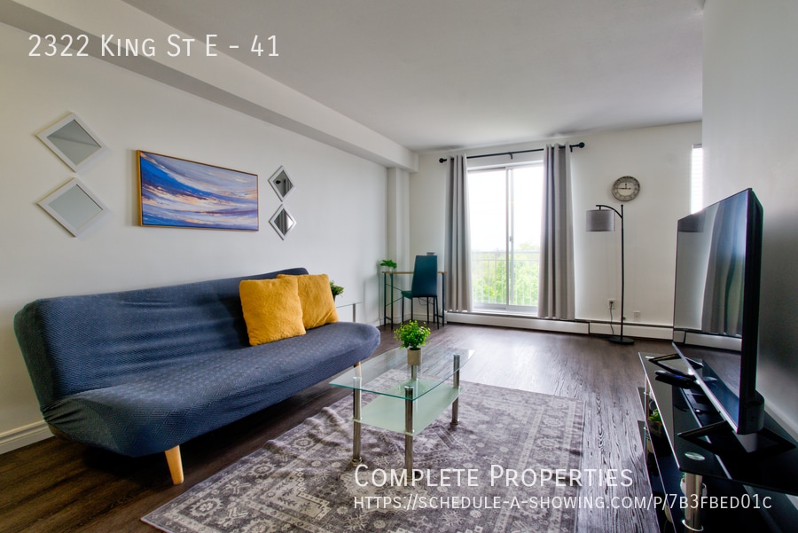 Photo principale - Renovated 1 Bedroom in Glenview West, Elev...
