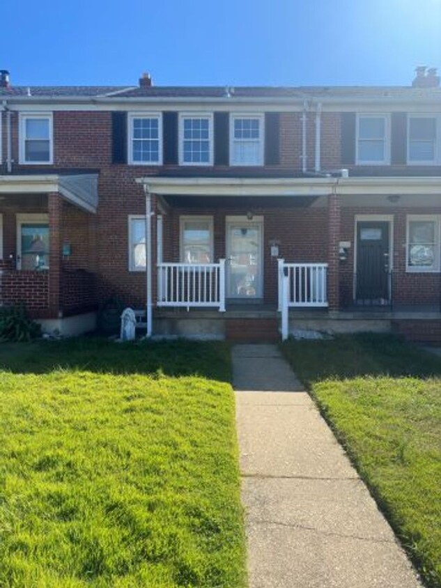 Primary Photo - Move in Ready Townhouse in Baltimore