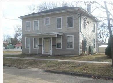 Building Photo - 350 Van Buren St