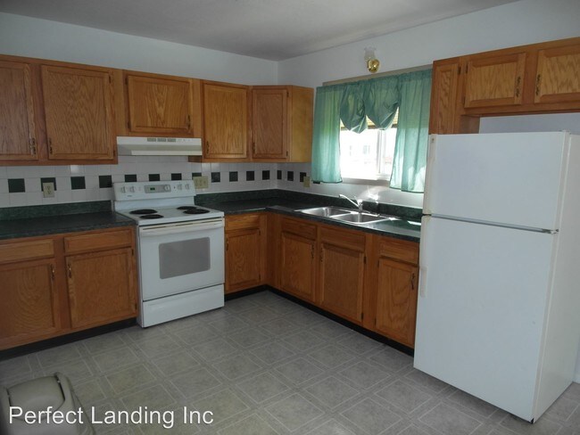 Building Photo - 3 br, 1.5 bath House - 4716 Sunset St