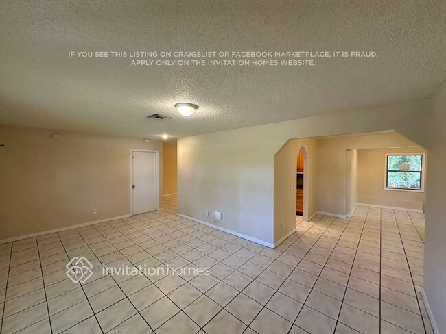 Building Photo - 3183 Lillian Rd
