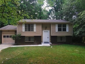 Building Photo - 250 Sheringham Dr