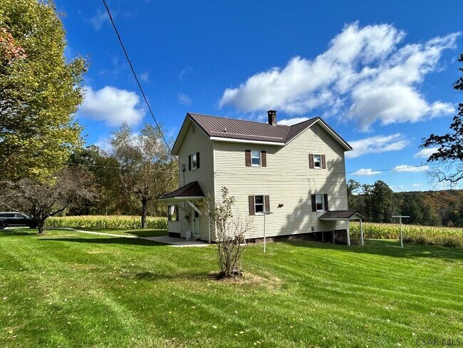 Building Photo - 441 Mile Hill Rd