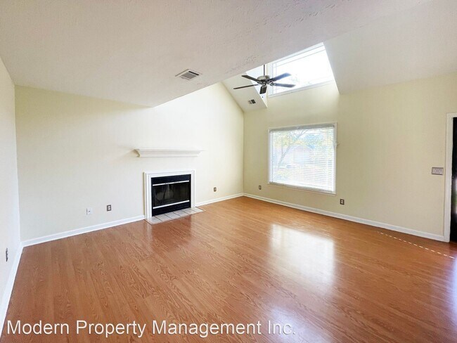 Building Photo - 3 br, 2 bath House - 1352 Red Stone Drive