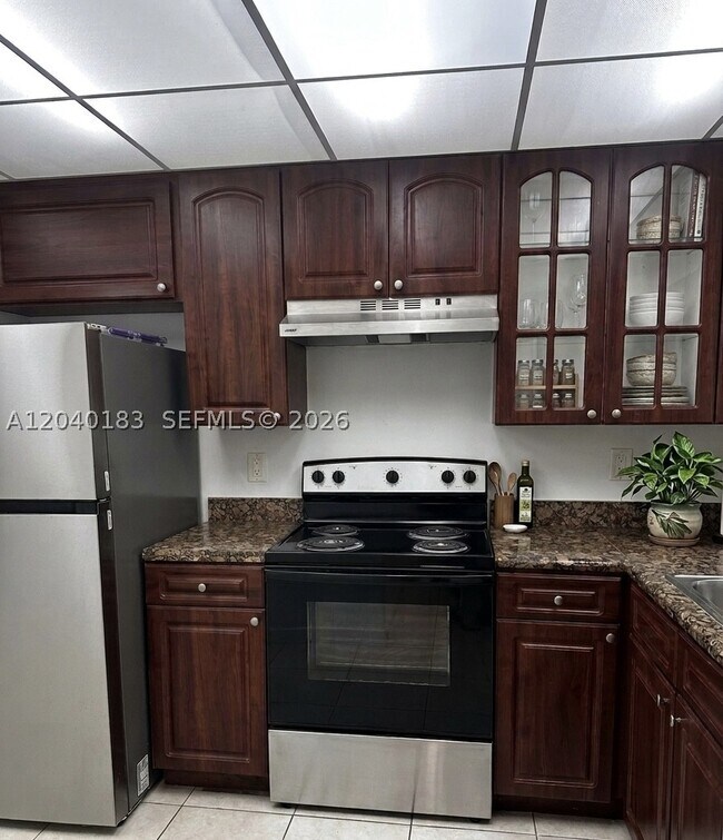 Building Photo - 20825 NE 8th Ct