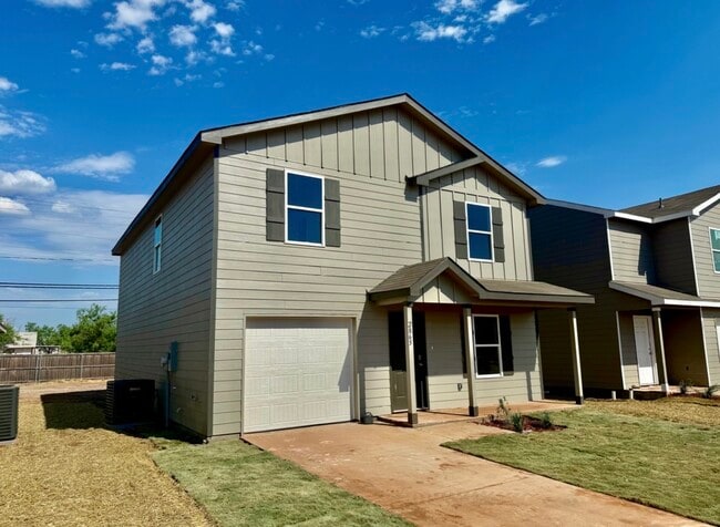 Building Photo - 2865 Autumnwood Wy