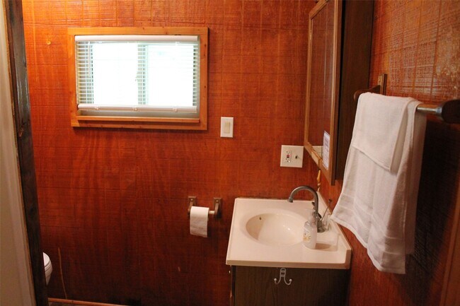 Foto del edificio - 2011 Miller Rd