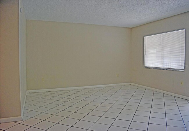 Foto del edificio - 2 N Fernwood Ave