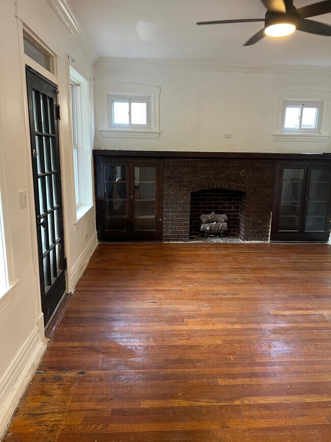 Foto del edificio - 4536 W Wrightwood Ave