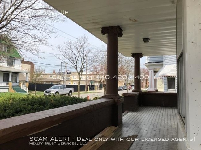 Building Photo - 2 bedroom in Cleveland OH 44102