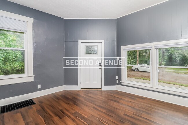 Foto del edificio - 527 Highland Pl