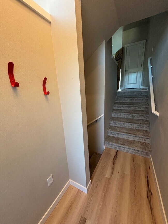 Building Photo - 3Bed 2.5Bath - Seaside at Kingston