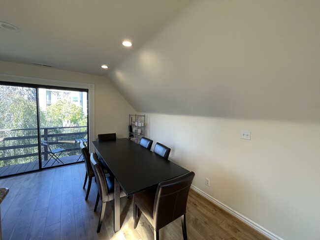 Building Photo - NOPA 3BR/1BA – Private Deck, In-Unit Laund...