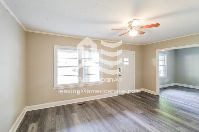 Foto del edificio - 136 Evergreen St