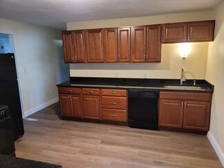 Building Photo - 56 Elizabeth St