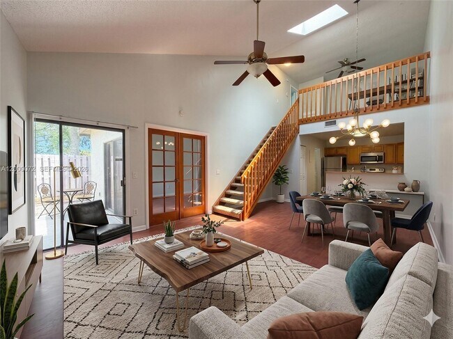 Foto del edificio - 4151 Palm Bay Cir