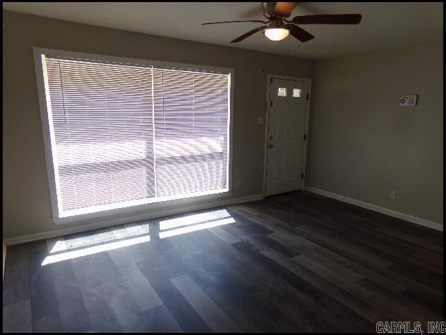 Foto del edificio - 26 S Wakefield Dr