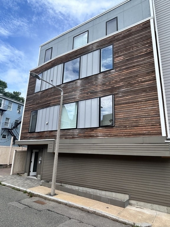 Building Photo - 3 Ardee St