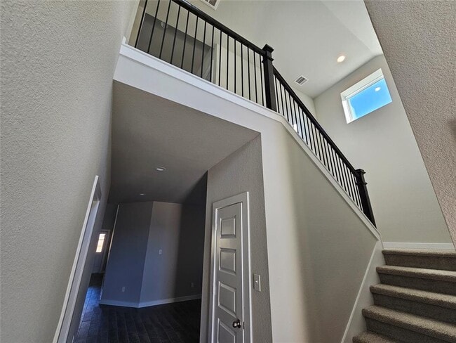Building Photo - 5419 Sunstone Cir