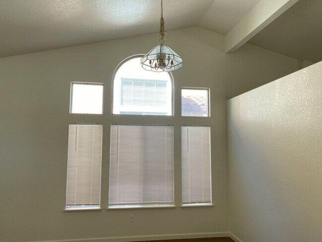 Foto del edificio - 5065 Concord Rd