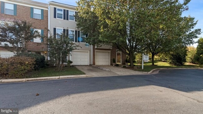 Foto del edificio - 45416 Baggett Terrace