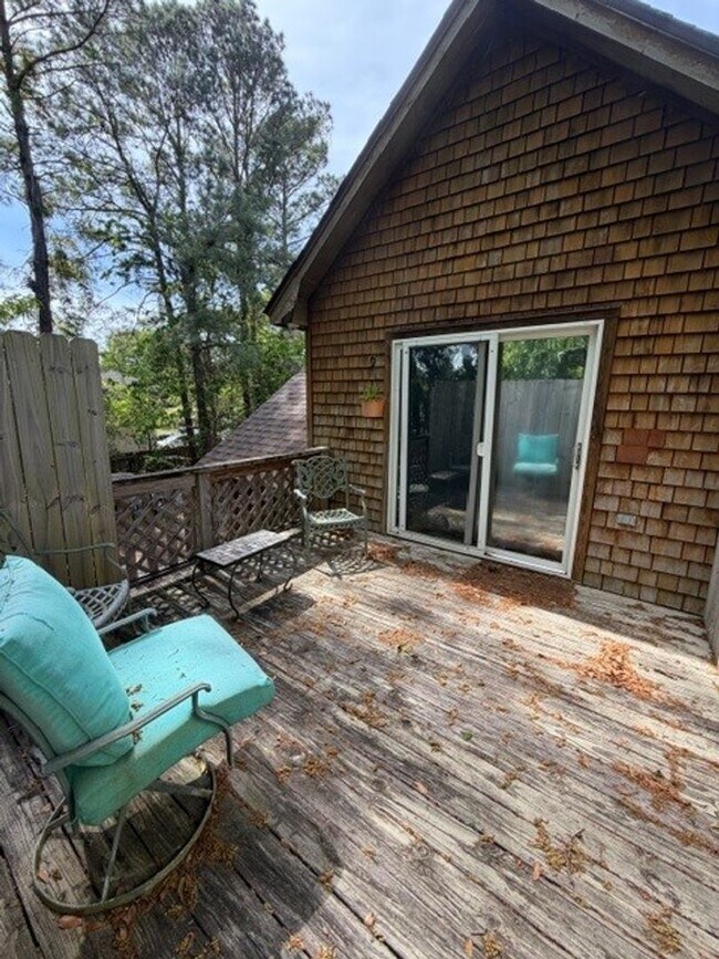 Foto del edificio - Porters Neck Furnished Garage Apartment
