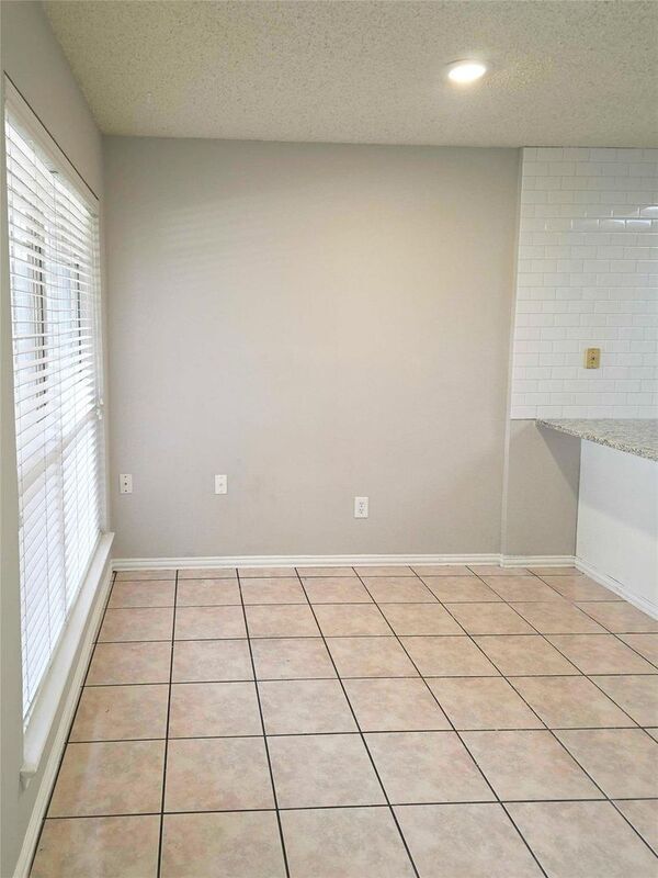 Foto del edificio - 1321 Overlook Dr