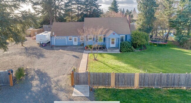 Building Photo - 35150 Goltra Rd SE
