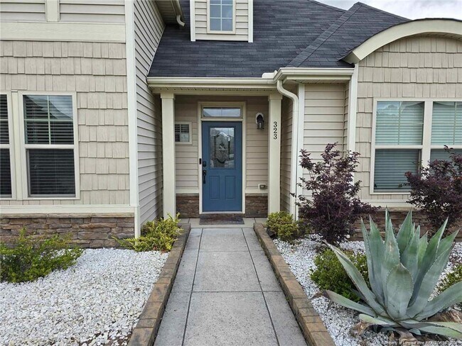 Building Photo - 323 Nottingley Dr