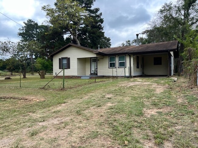 Building Photo - 301 W Main St