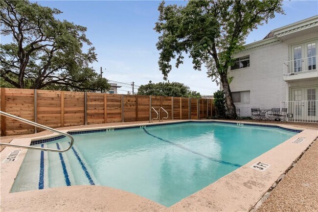 Building Photo - 1610 Enfield Rd